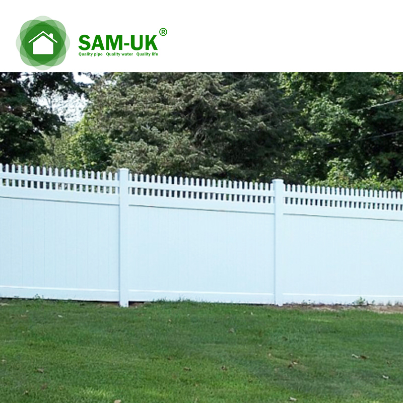 Günstiger PVC-Zaun mit englischen Zaunpfosten-Capfences für Häuser